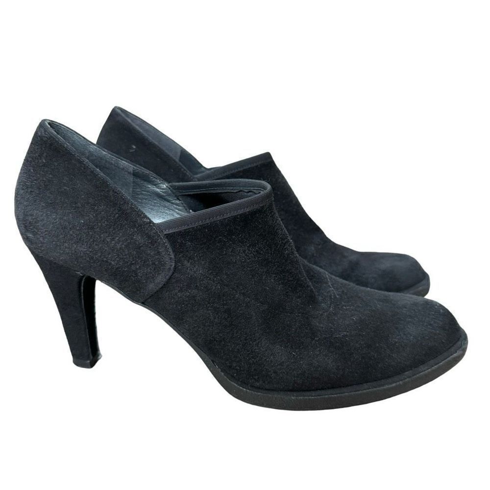 Stuart Weitzman black suede pumps shoes  heel 3.5” size 7.5 comfortable